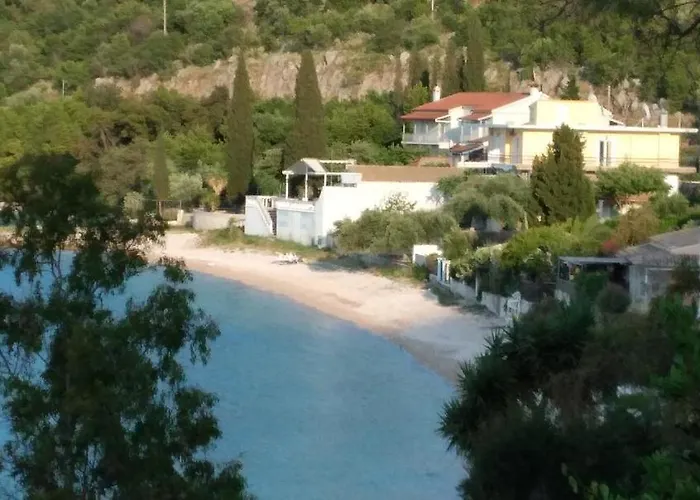 George And Danai Apartments